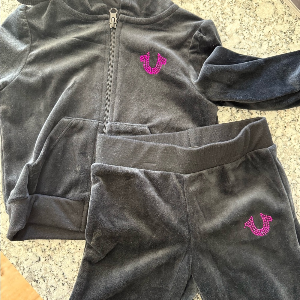 True religion jogging suit brand new never worn
